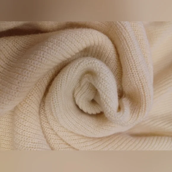 Allsaints EUC Lambswool Cashmere Knit Cream Sweater Size XS - Picture 7 of 9